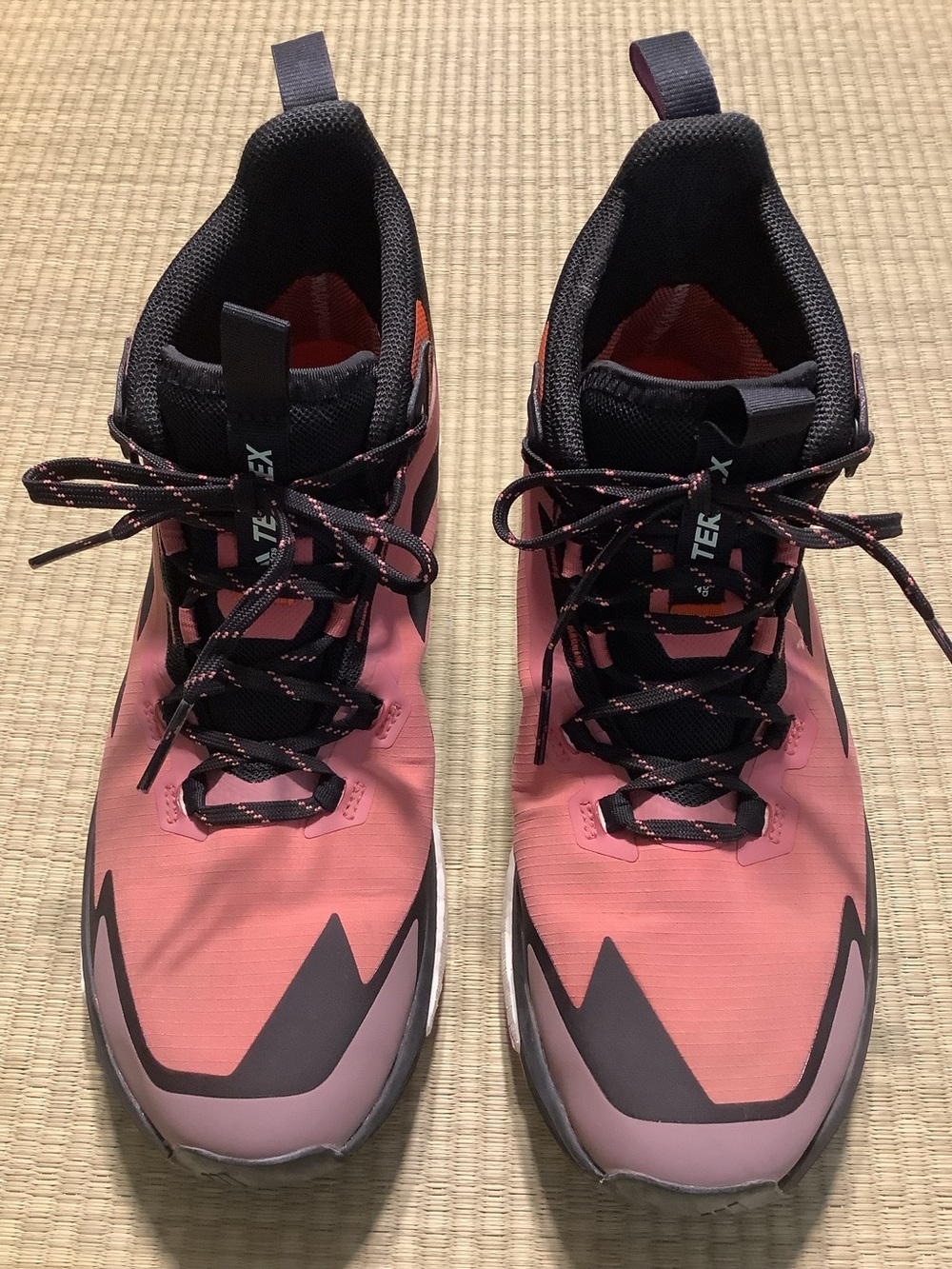 Adidas Womens Terrex Free Hiker 2 Hiking Shoes Size 9.5 Gore-Tex Wonder Red